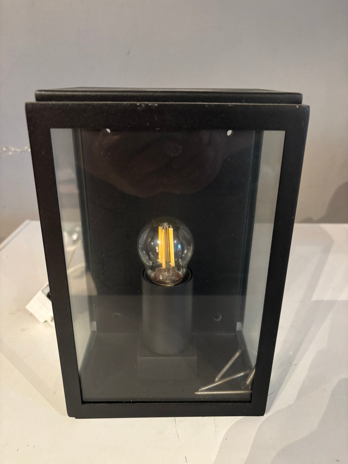 Wandverlichting, Ophalen, Zo goed als nieuw