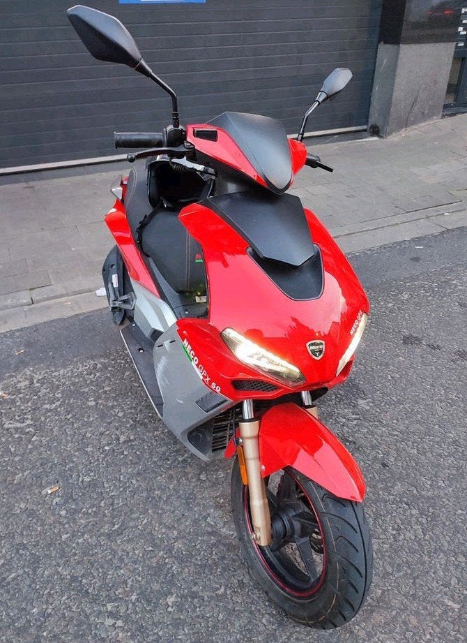 Scooter Neco GPX 49cc classe B, 2022, full LED, 45km/h, Fietsen en Brommers, Scooters | Overige merken, Zo goed als nieuw, Klasse B (45 km/u)