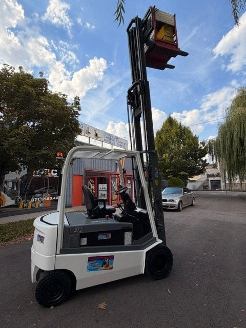 ELEVATEURS A FOURCHES / CLARK ET AUTRES MARQUES...., 2000 à 3000 kg, Enlèvement ou Envoi, Électrique