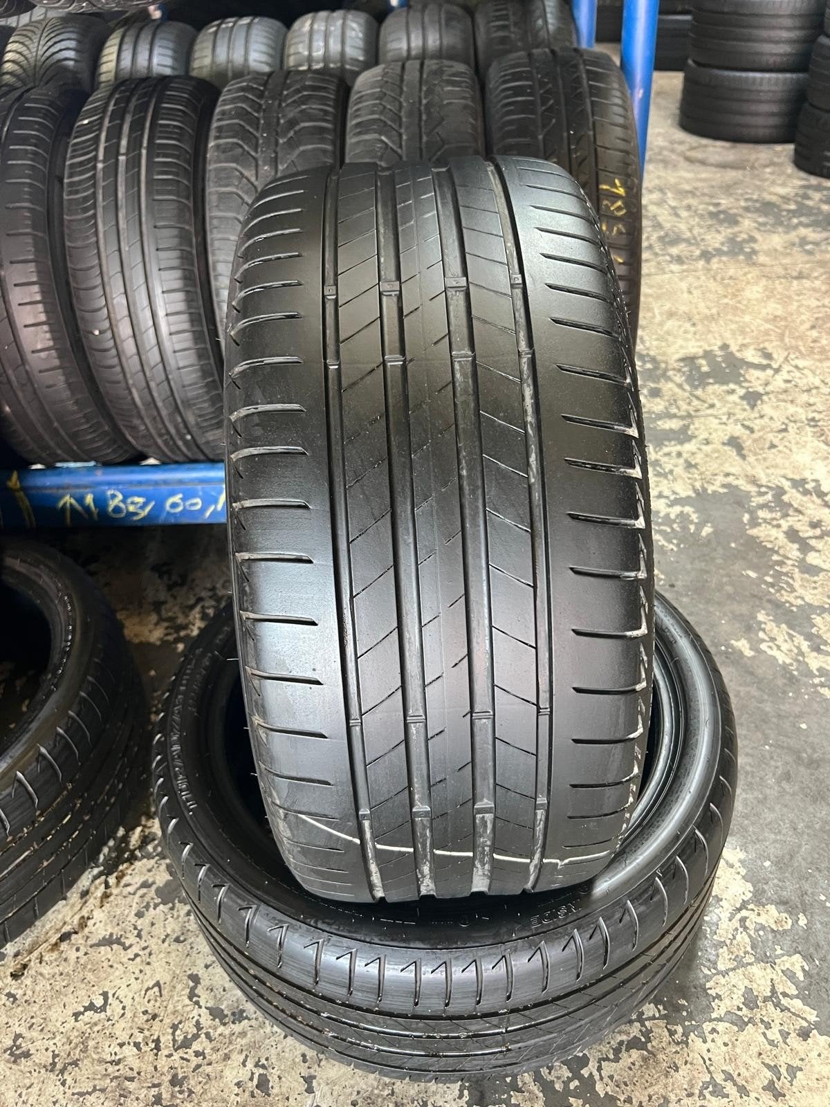 255 35 19 Bridgestone avec montage et équilibrage, Enlèvement