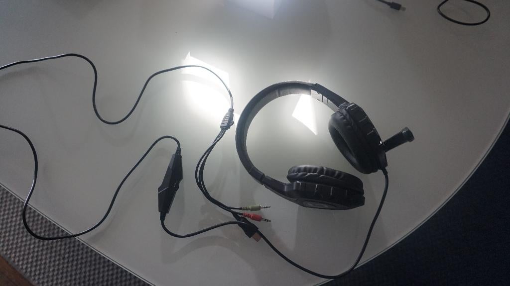 casque audio, Ophalen of Verzenden, Zo goed als nieuw