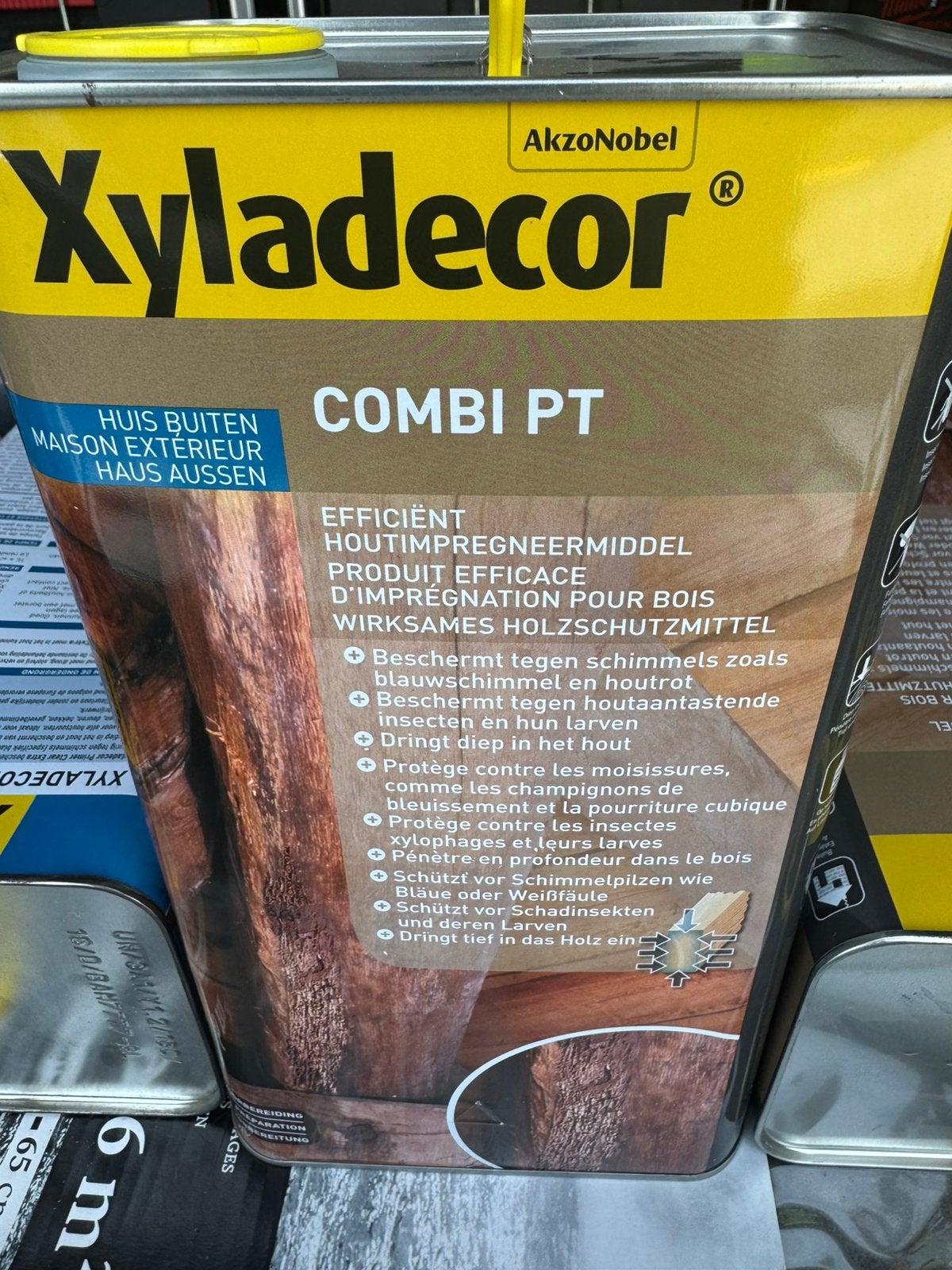 Protection bois xyladecor 5L, Enlèvement
