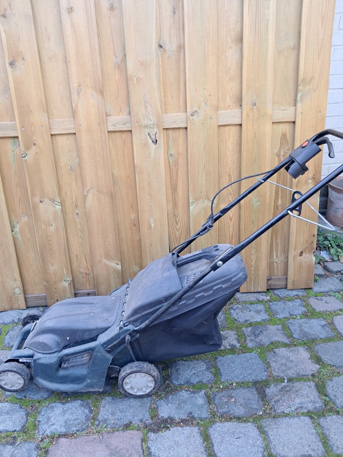 grasmachine, Ophalen, Gebruikt, Elektrische grasmaaier