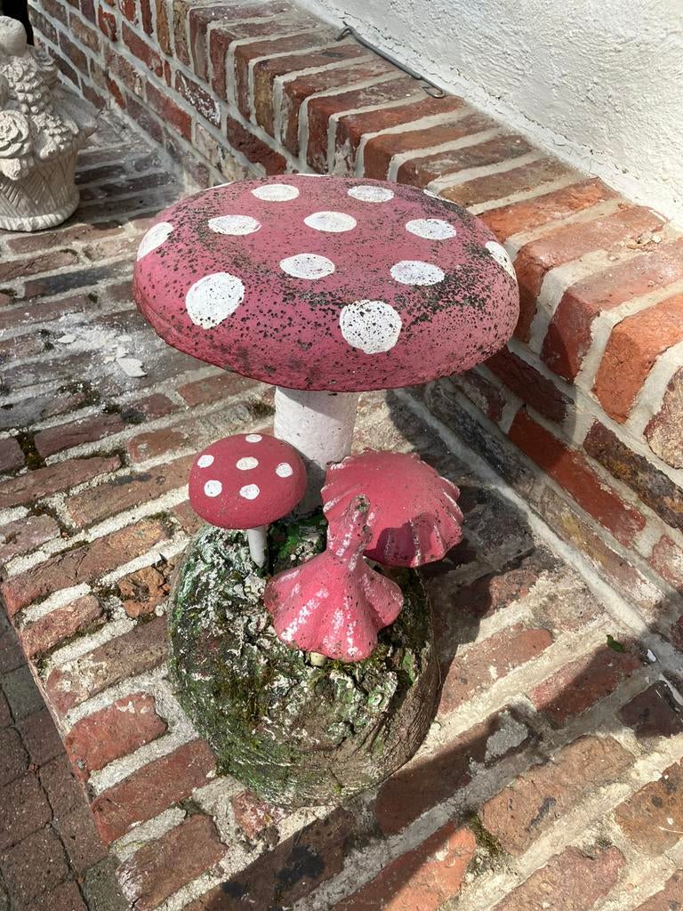 Tuinbeeld paddestoelen, Ophalen, Beton