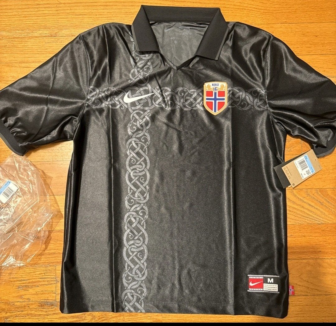 Noorwegen Haaland  Uitshirt Origineel WorldCup Nieuw 2026, Sport en Fitness, Voetbal, Verzenden