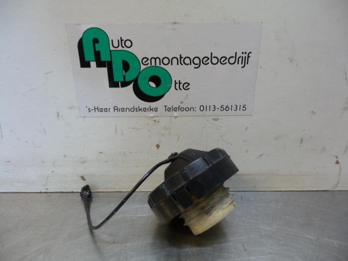 Bouchon réservoir d'un Mitsubishi Grandis (Grandis 04-) (V0, -, Utilisé, Mitsubishi, -