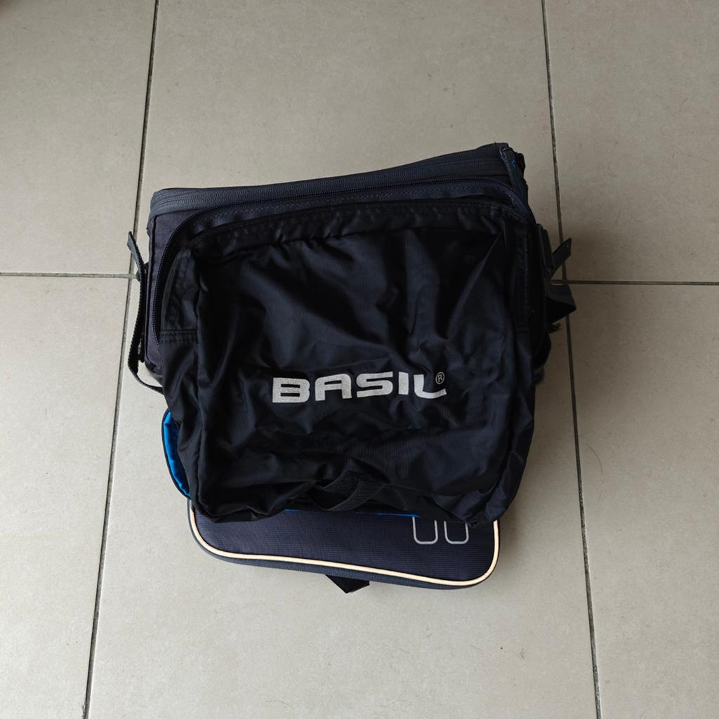 Fietstas Basil voor de pendelaar, Ophalen