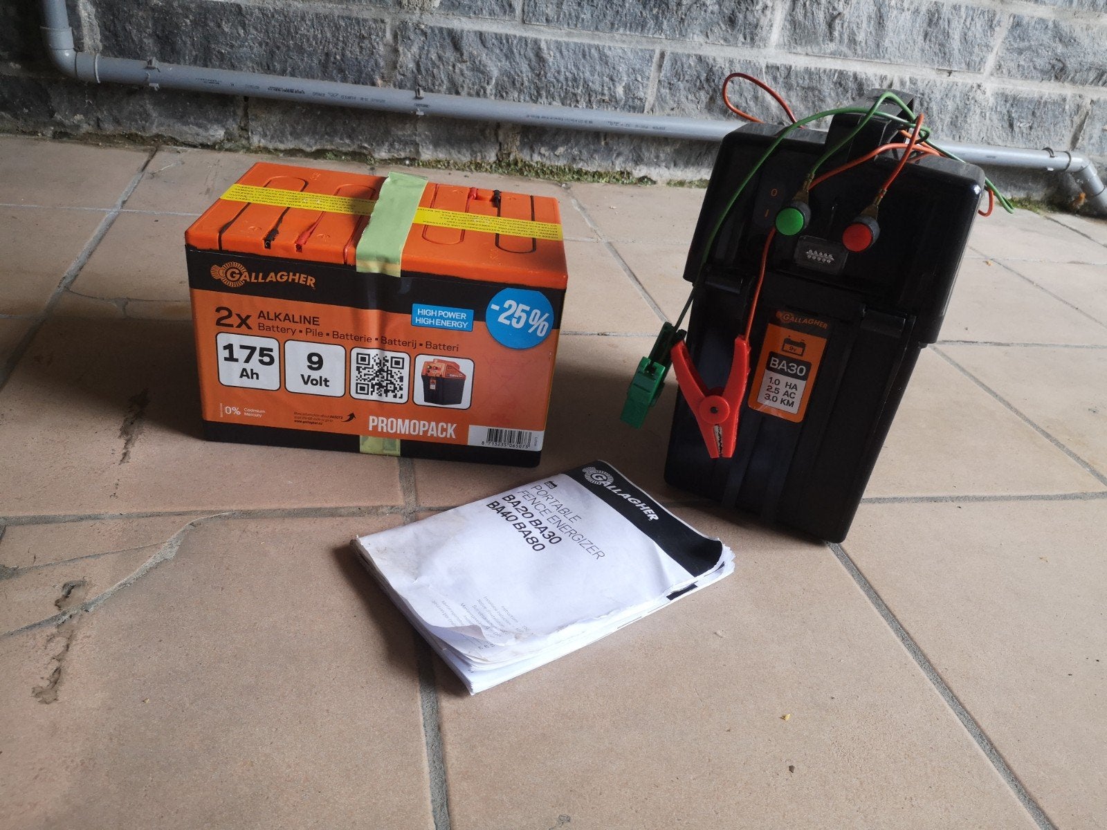 Schrikdraadapparaat Gallagher BA 30 + 2 batterijen 9V