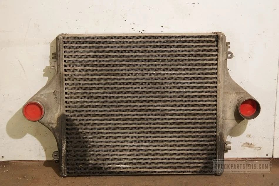 Behr HELLA SERVICE Cooling System Interkoeler MAN, Autos : Pièces & Accessoires, Pièces camion, Autres marques, Moteur et Accessoires
