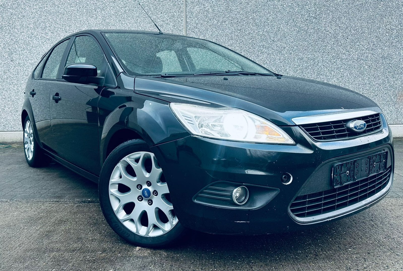Ford Focus 1.6-16V TITANIUM-SCHERM-CRUISE-AIRCO-GEKEURD VVK!, Autos, Ford, Focus, Achat, Entreprise, Boîte manuelle
