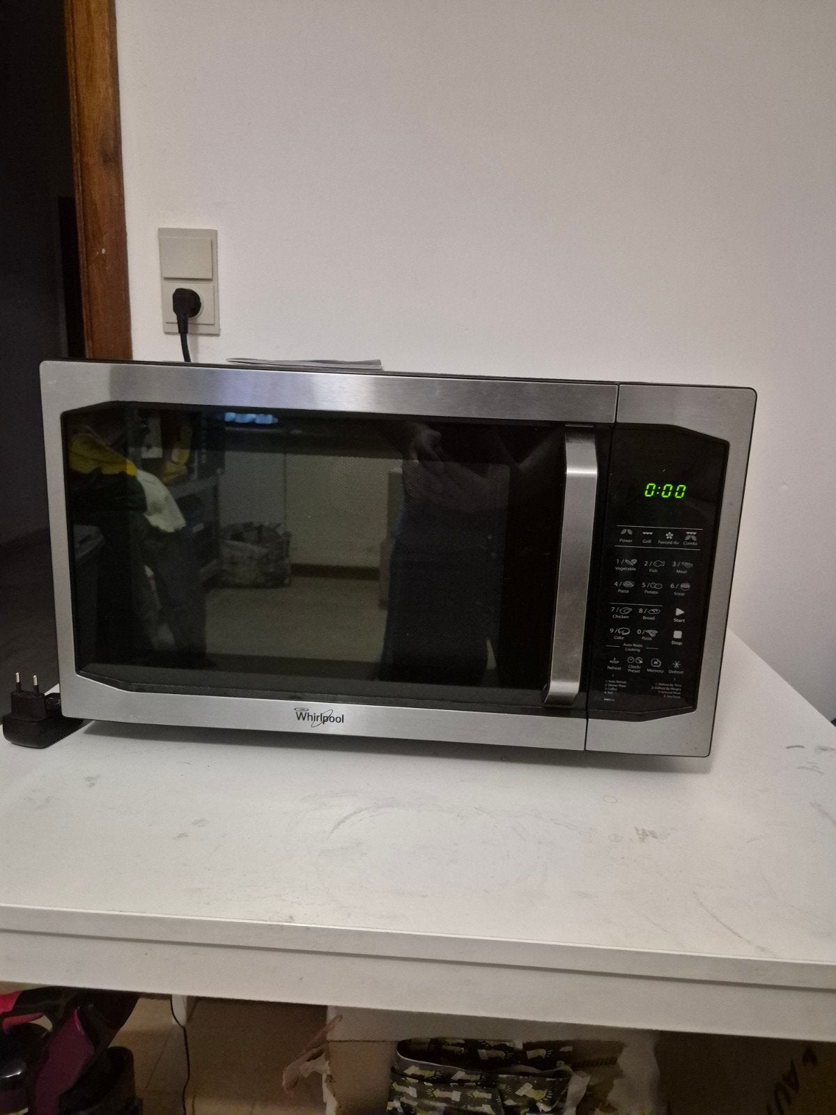 Te koop microgolven combi Whirlpool, Croustillant, Enlèvement, Utilisé, 45 à 60 cm