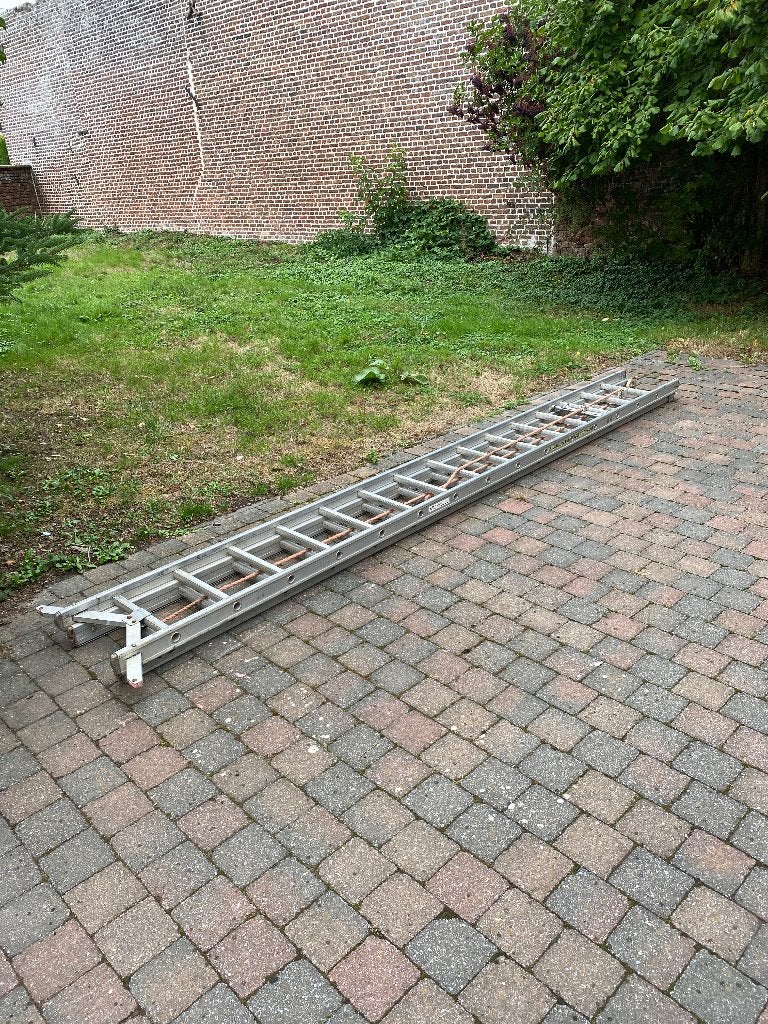 Échelle PERFECTY 2x 15 échelons !, Pliable ou rétractable/escamotable, Échelle, Enlèvement, Utilisé