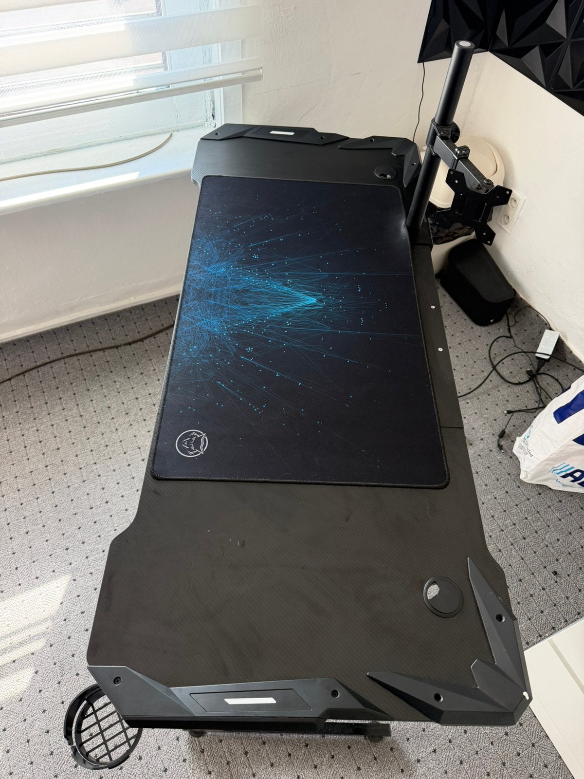 Gaming Tafel tekoop, Ophalen, Zo goed als nieuw