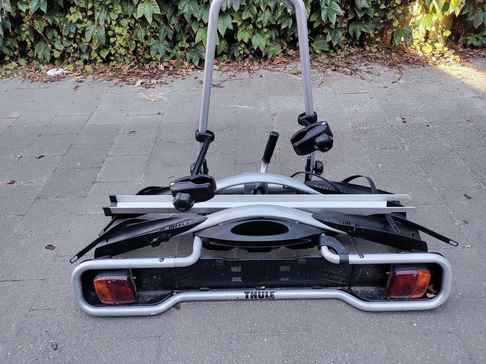 Fietsrek voor op trekhaak, Ophalen