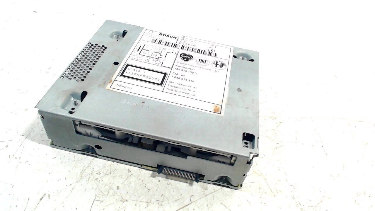 Radio Fiat 500, Auto diversen, Autoradio's, Ophalen of Verzenden, Van der Ven Autorecycling B.V., Onderdelen@venauto.nl, Ettenseweg 76, 4706 PB Roosendaal, The Netherlands