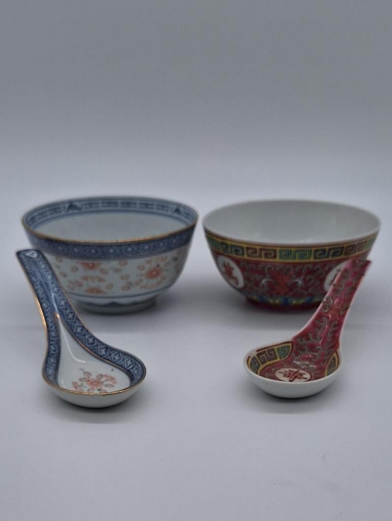 Vintage chinese rijstkommen met lepels., Antiek en Kunst, Ophalen of Verzenden