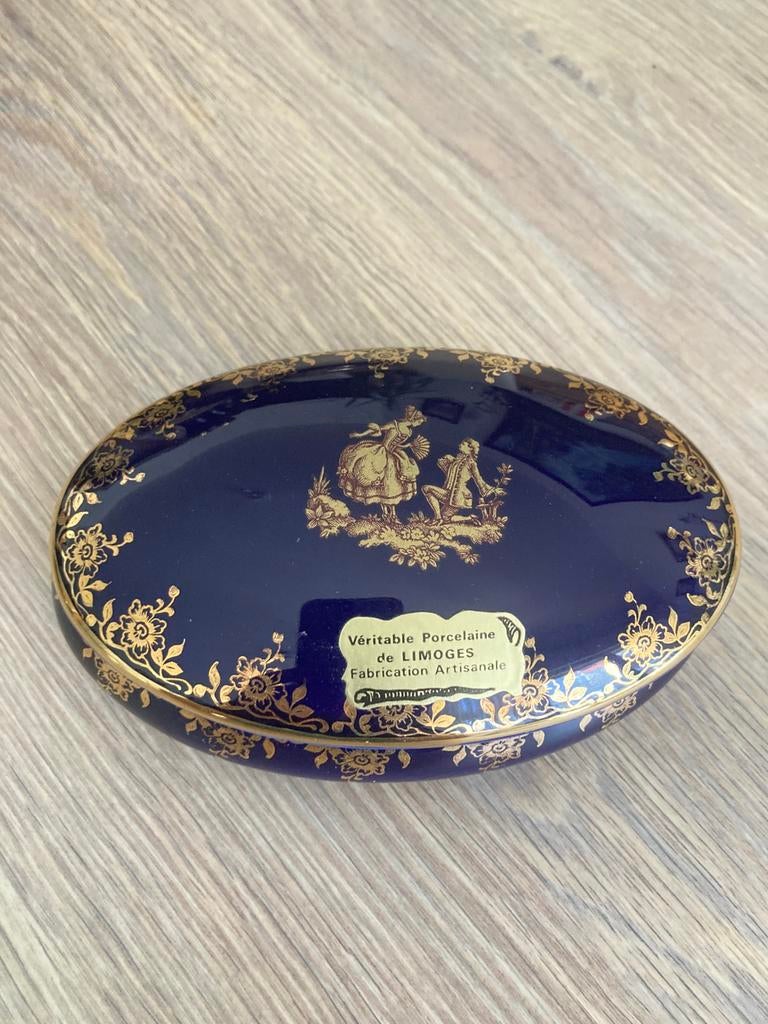Prachtige Limoges Porseleinen doosje 24 krt goud Fragonard, Antiek en Kunst, Antiek | Porselein, Ophalen of Verzenden