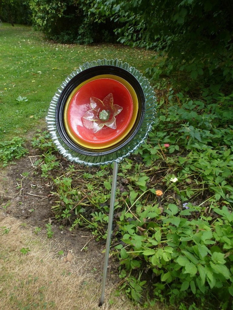 FLEUR EN VERRE SUR UN SUPPORT POUR LE JARDIN, Jardin & Terrasse, Enlèvement