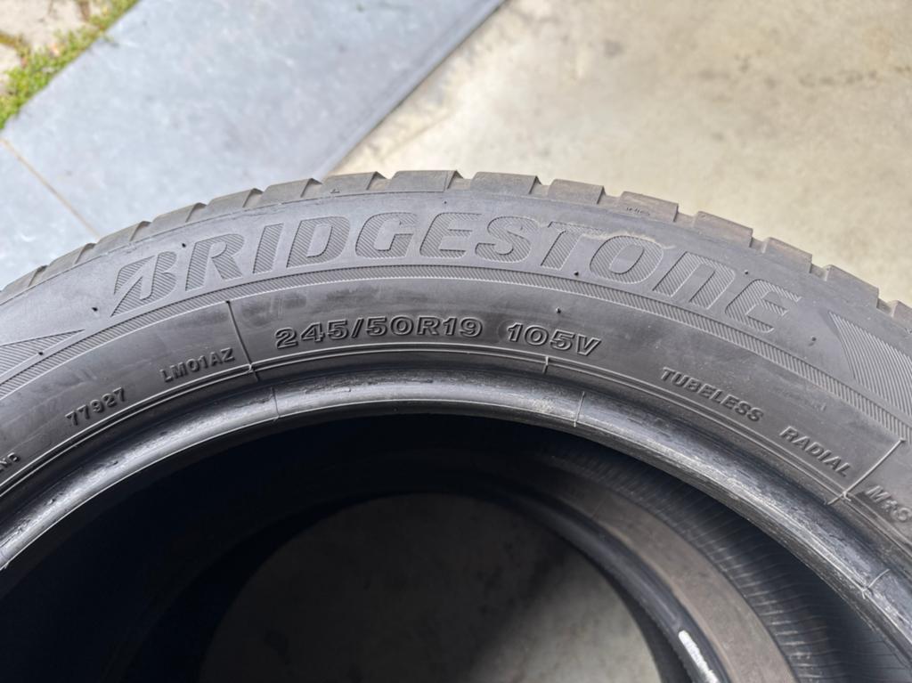 Bridgestone Blizzak LM001 RFT 245/50 R19 winterbanden BMW X3, Auto-onderdelen, Banden en Velgen, Band(en), Winterbanden, Ophalen