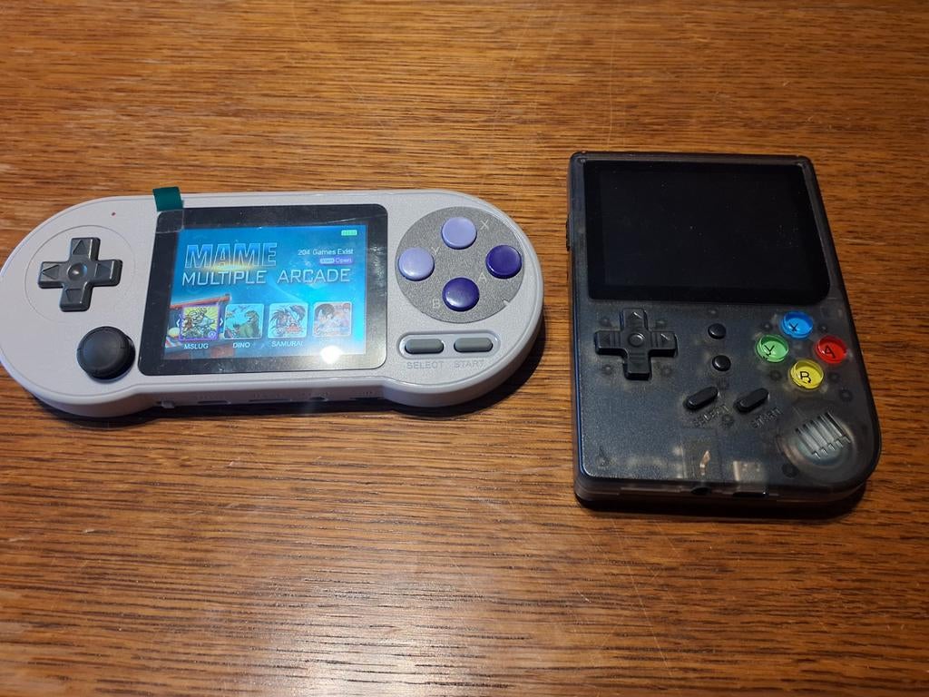 Retro handhelds, Games en Spelcomputers, Ophalen of Verzenden