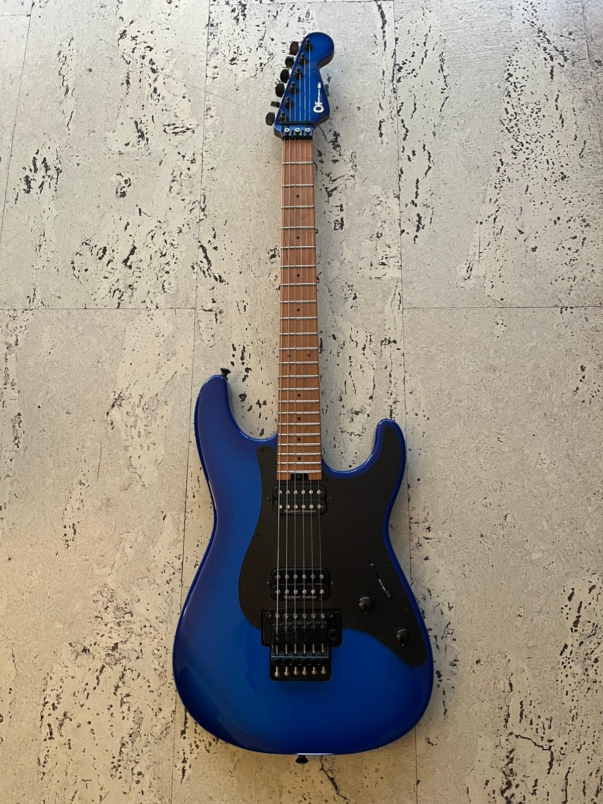 Charvel, Enlèvement ou Envoi, Comme neuf