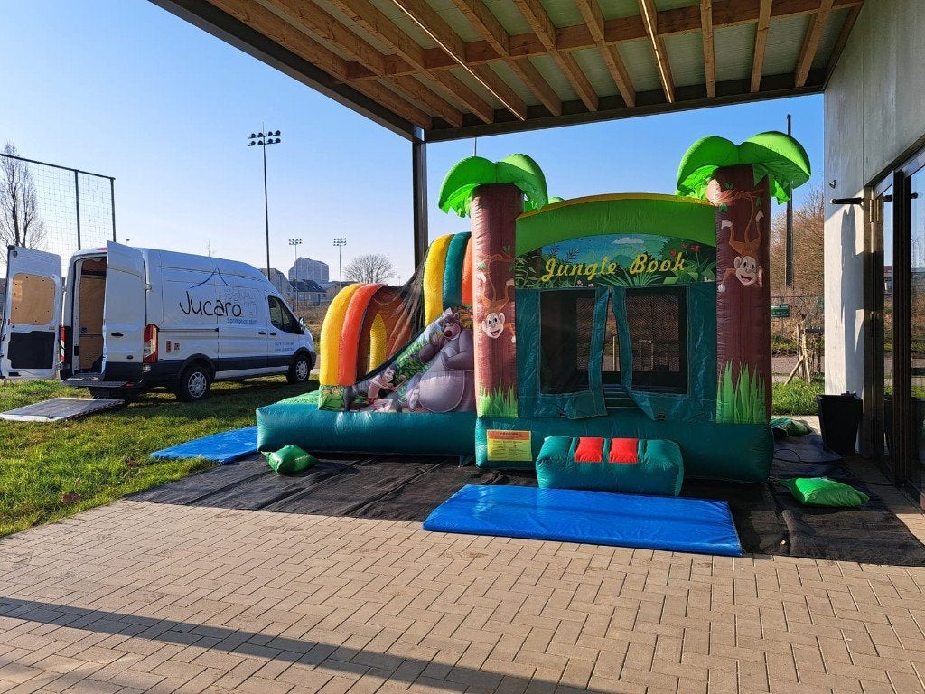 Jungle springkasteel te huur, Hobby & Loisirs créatifs, Articles de fête | Location, Enlèvement