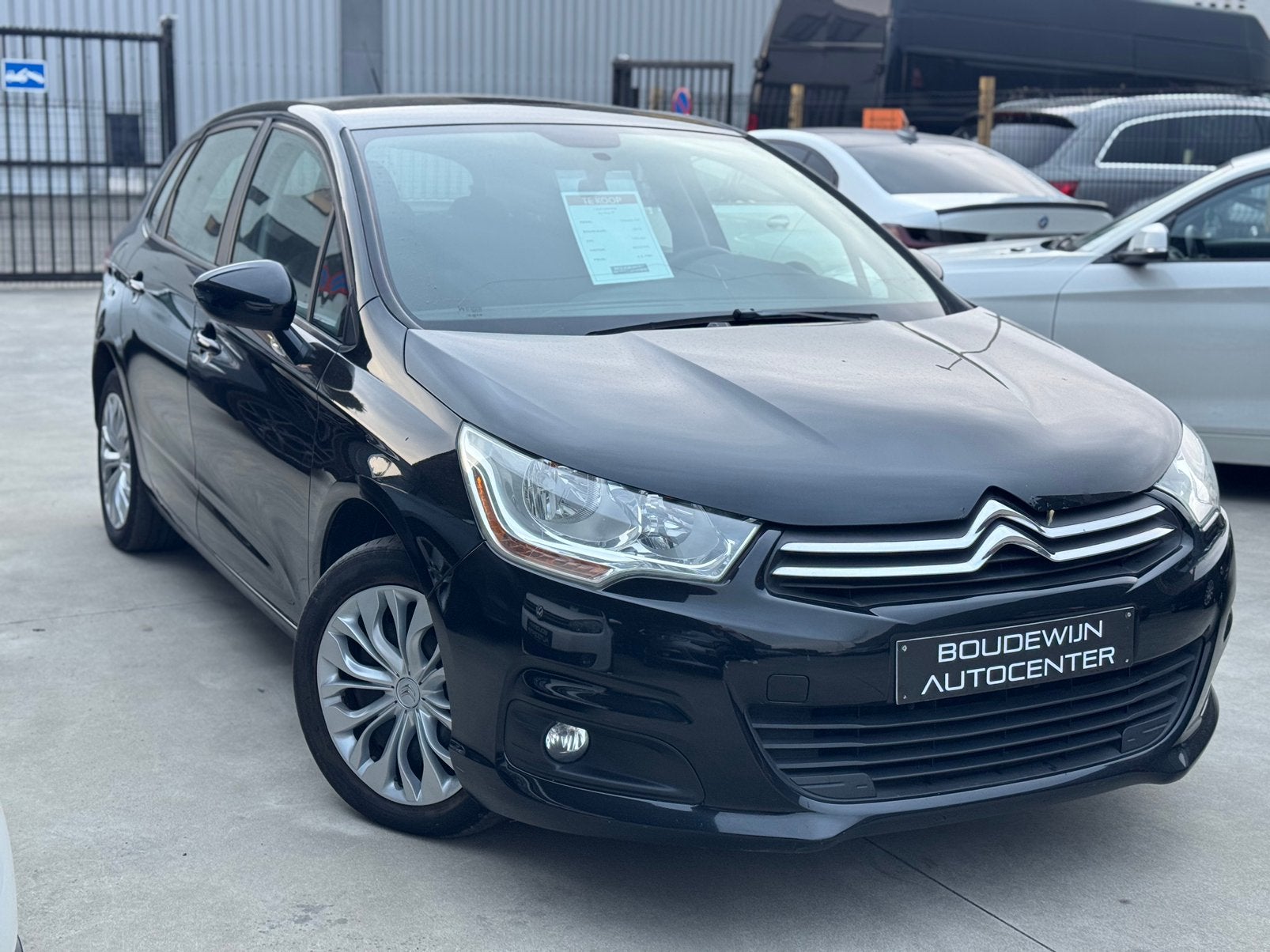 Citroën C4 1.4Benzine 2012 163.xxxkm/Airco,Cruisecontrol, Auto's, Citroën, Voorwielaandrijving, Stof, Zwart, Zwart