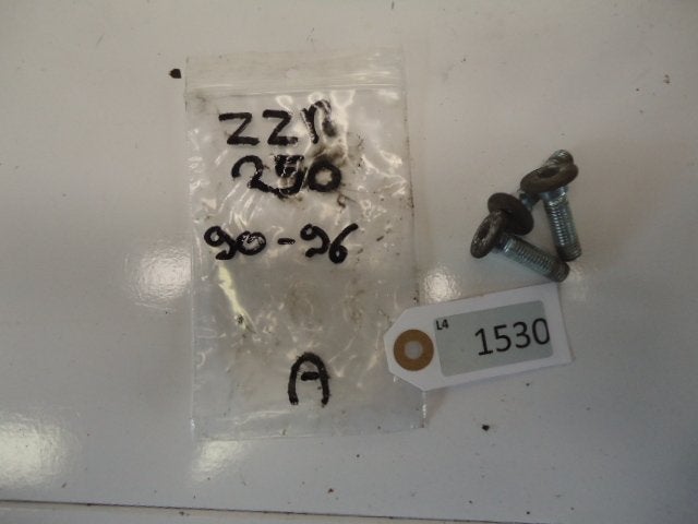 ZZR250 1990 - 1996 Kawasaki Bout Bout remschijf D1-33697
