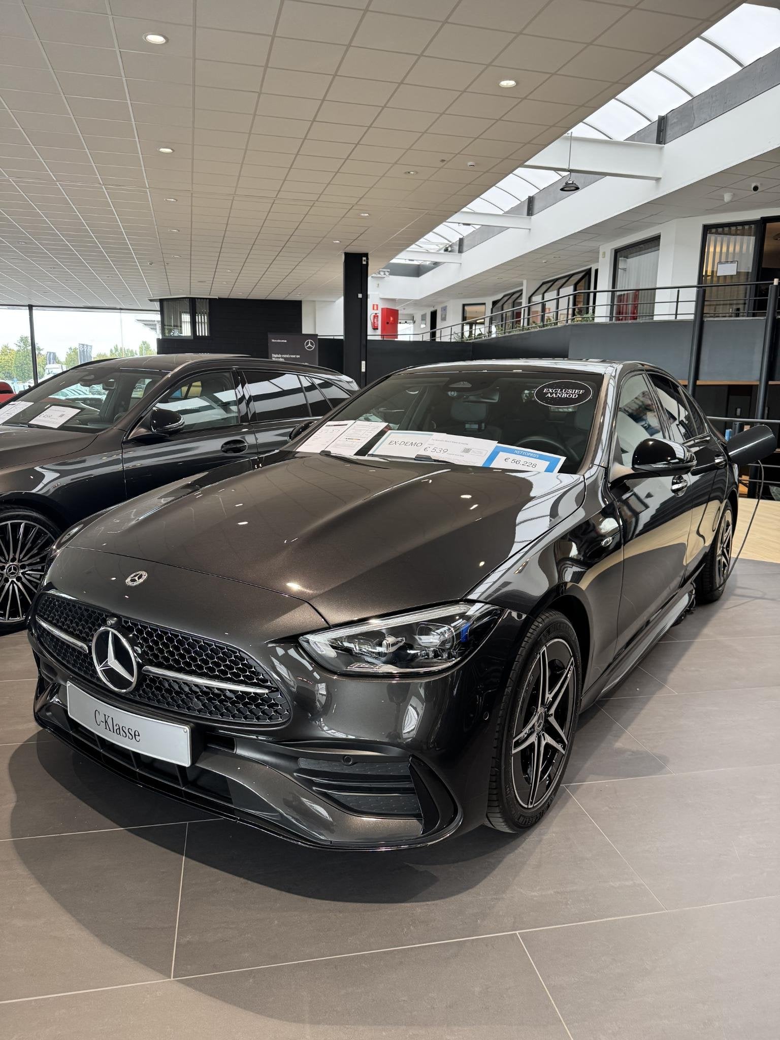 Mercedes-Benz C-Klasse Berline C 300 e AMG Line DOS 7714 DEM, Auto's, Automaat, 4 deurs, 1800 kg, 4 cilinders
