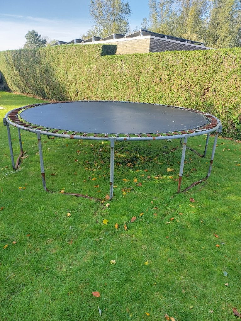 Trampoline, Ophalen, Gebruikt