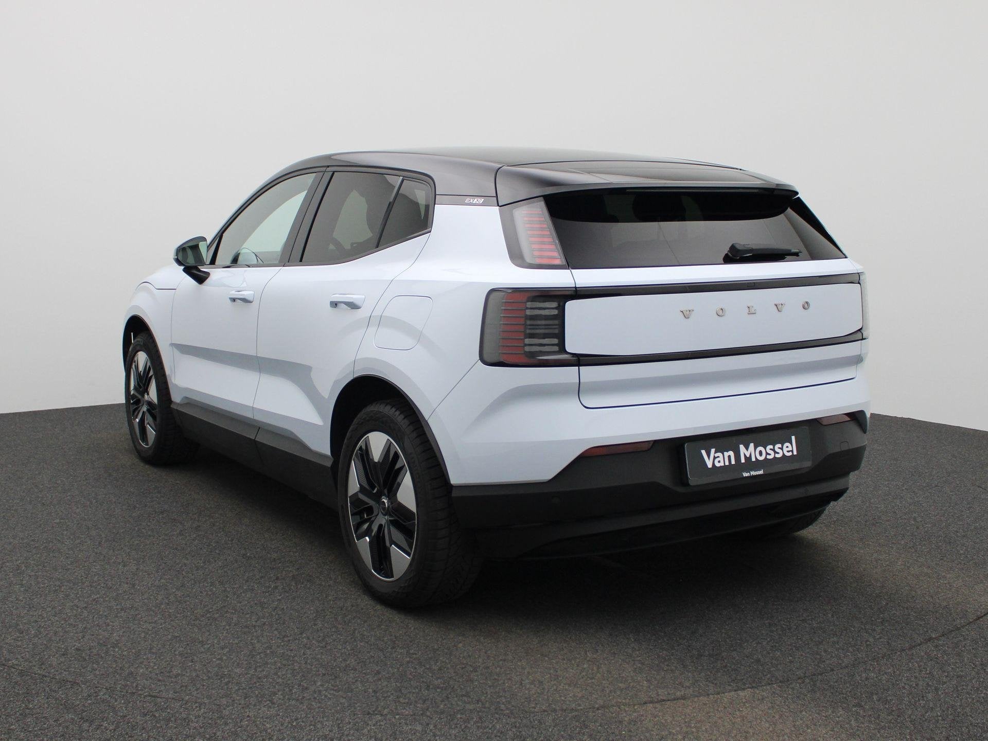Volvo EX30 51 KWH Single Motor Plus (automatique), Autos, 476 km, Achat, Entreprise, EX30