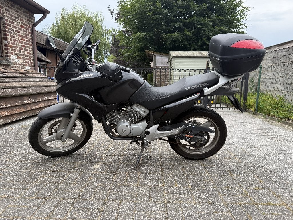 honda varadero 125, Motoren, 2 cilinders, Occasion, Particulier, 125 cc
