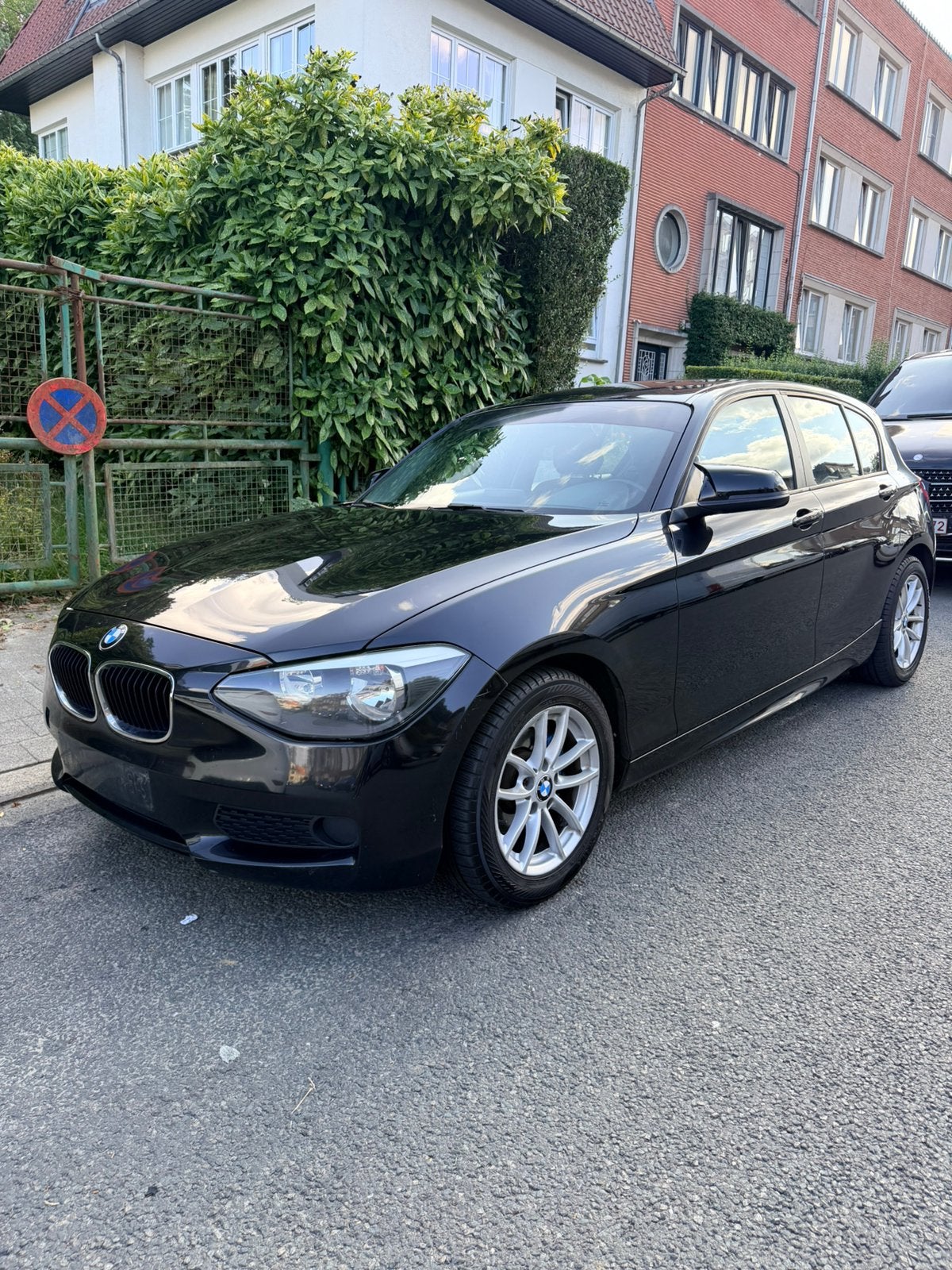 Bmw 116d 2013 pack m 0470904294, Auto's, BMW, Euro 5, 1 Reeks, Zwart, Zwart