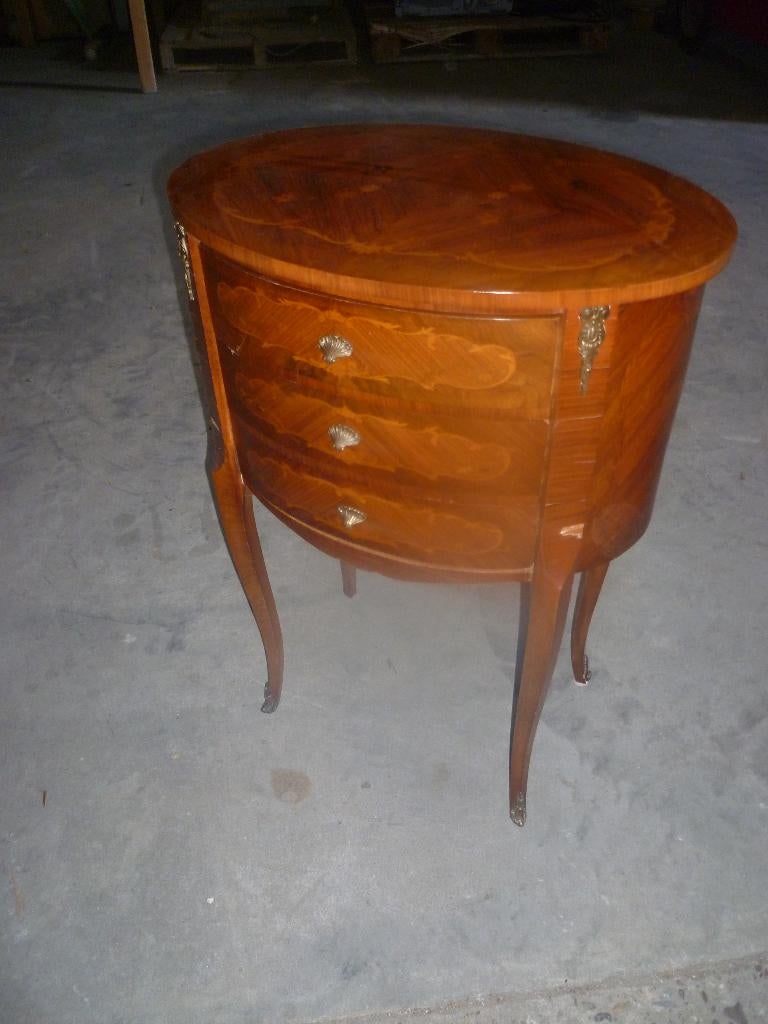 MOOIE MARKETTERIE COMMODE MET BRONSBESLAG, Enlèvement