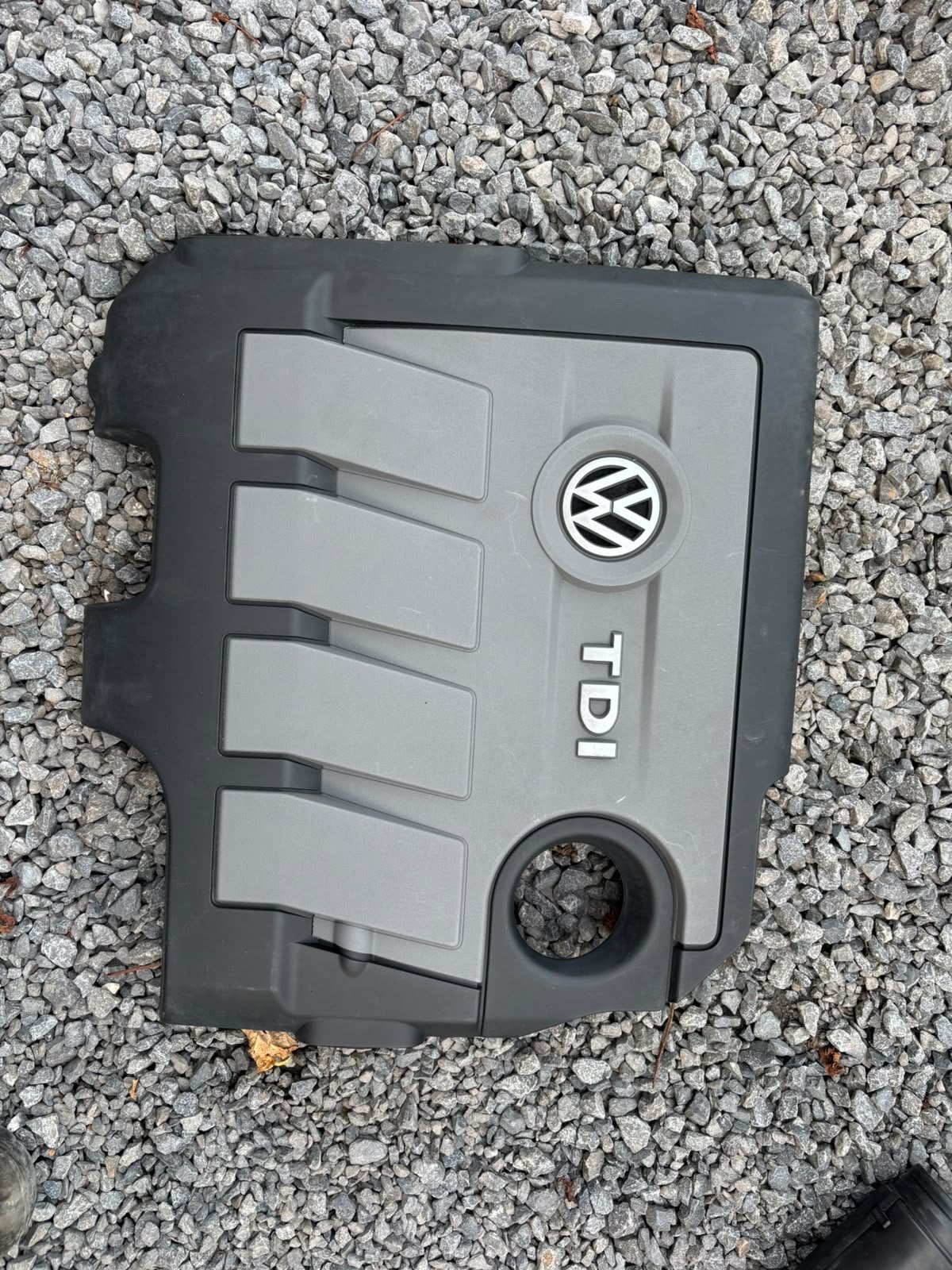 Capot moteur en plastique d'origine 1.6 TDI, Enlèvement, Utilisé, Audi