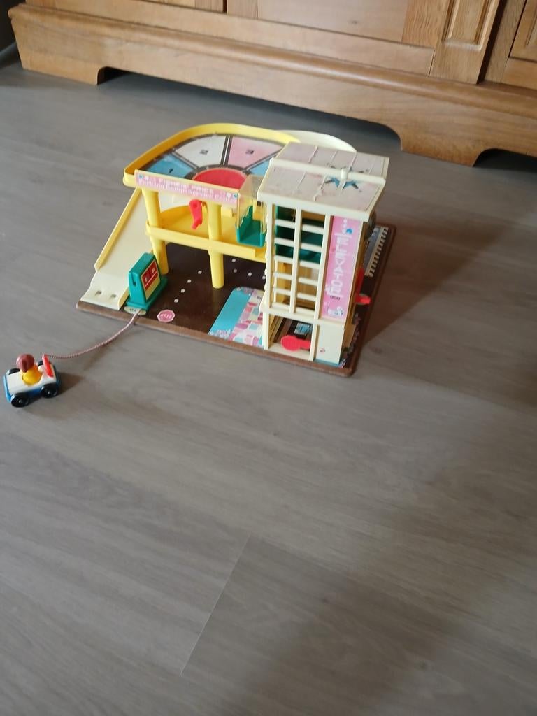Garage Fisher Price, Ophalen