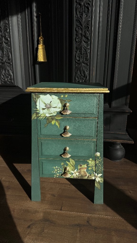 Schattig groen ladekastje met bloemen/kikkertransfers, 3 of 4 laden, Ophalen