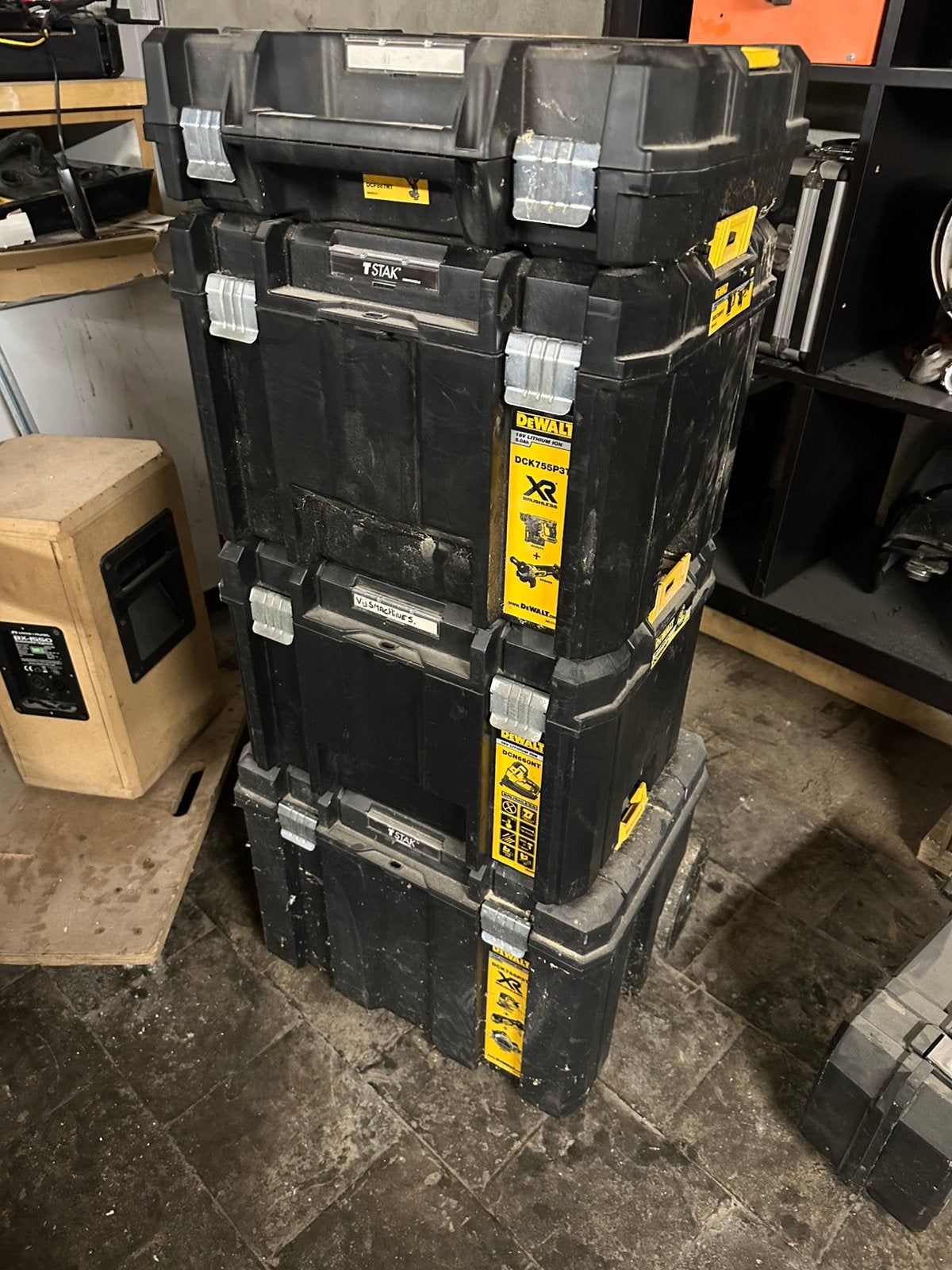 Dewalt koffers met trolly’s, Ophalen, Zo goed als nieuw