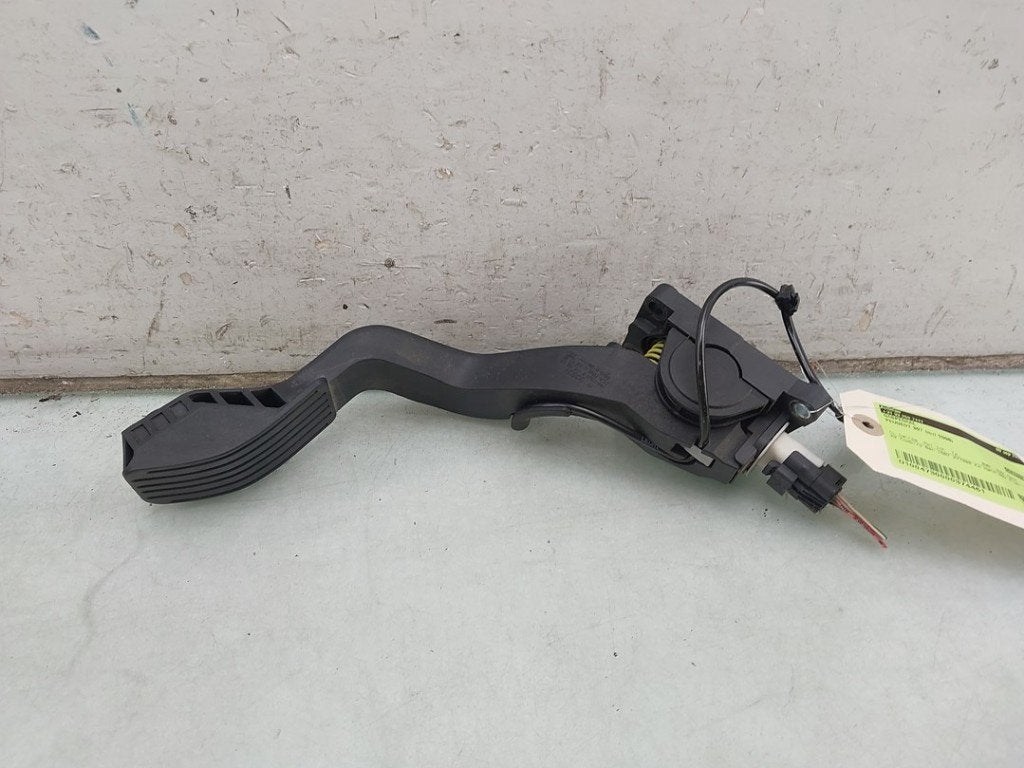PEDALE D'ACCELERATEUR 307 SW (3H) (|F00C3E2429|1601P3|), Autos : Pièces & Accessoires, Kontakt-peugeot@peugeot.com, Utilisé, Peugeot Deutschland GmbH