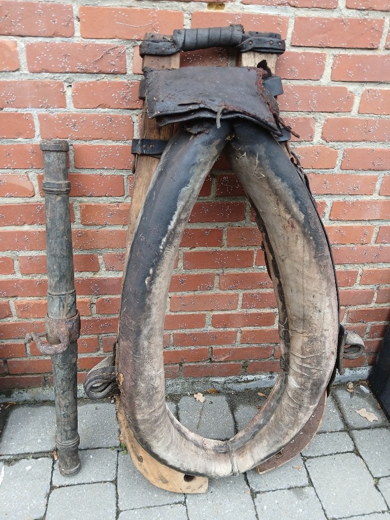 Oud paardengareel, Ophalen