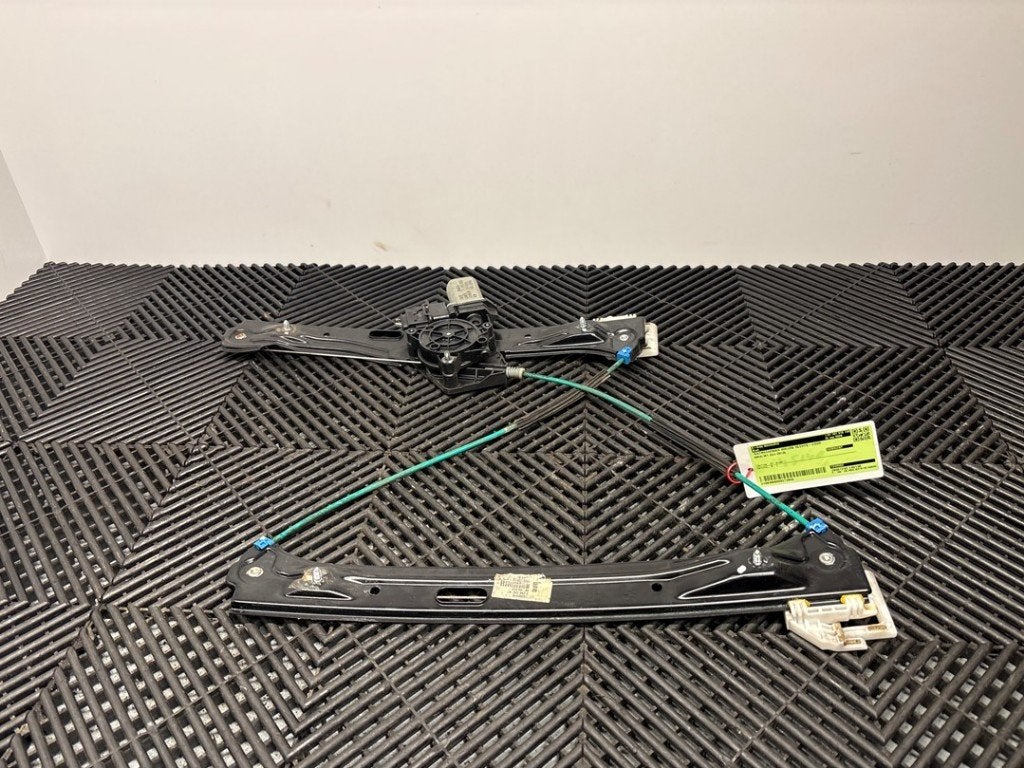 RAAMMECHANIEK RECHTS VOOR BMW 1 serie (F20), Auto-onderdelen, Gebruikt, BMW, Petuelring 130
80809  München, DE, Bayerische Motoren Werke AG