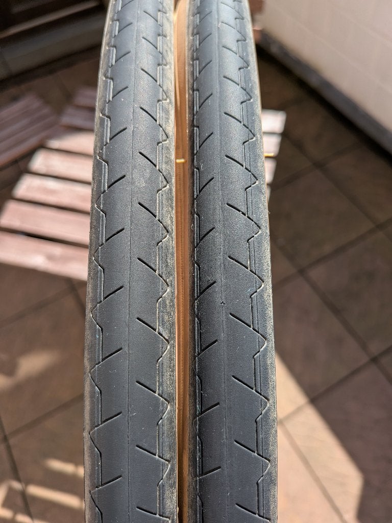 pneus vélo Michelin dynamic classic 700x25, Vélos & Vélomoteurs, Vélos Pièces, Enlèvement, Utilisé, Pneu, Michelin