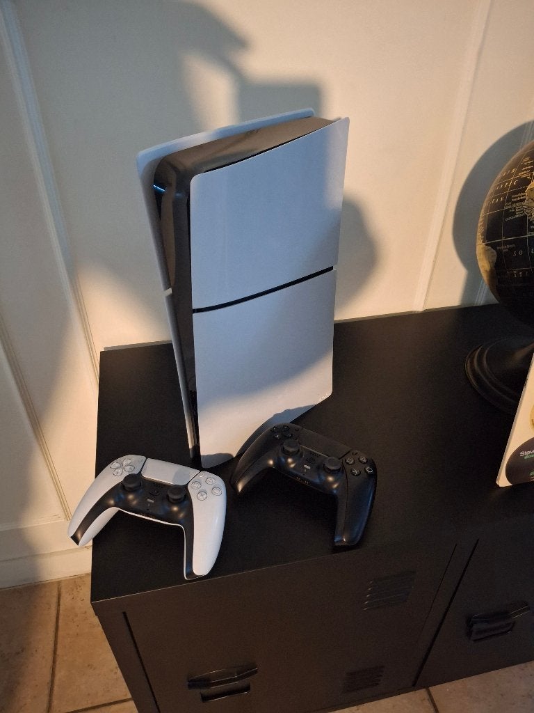 Ps5 met twee controllers perfecte staat, Games en Spelcomputers, Spelcomputers | Sony PlayStation 5, Ophalen, Zo goed als nieuw
