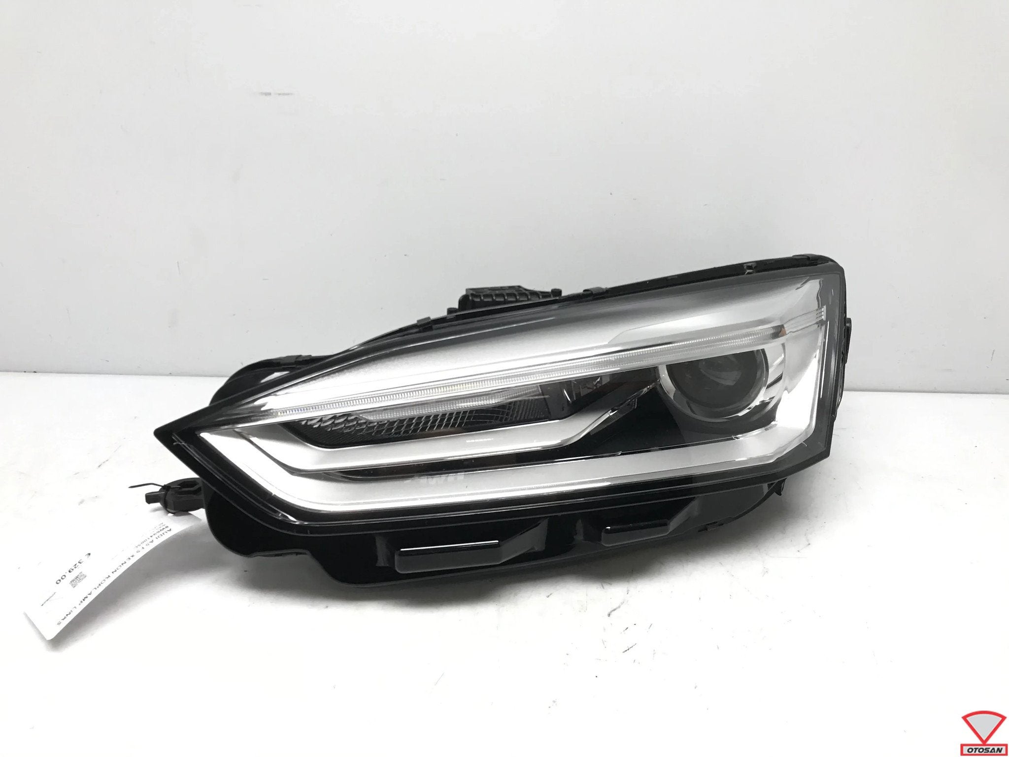Audi A5 F5 2016+ Xenon Koplamp Links 8W6941005C, Auto-onderdelen, Gebruikt, AUDI AG, Auto-Union-Strasse 1
85045  Ingolstadt, DE