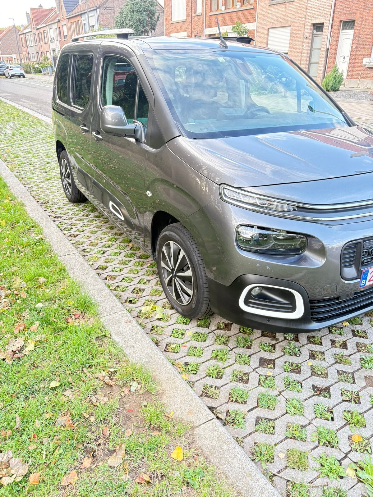 Citroën Berlingo 1.5 BlueHDi 130 pk – 2019 – 5 plaatsen, Bruin, Berlingo, Particulier, Achteruitrijcamera