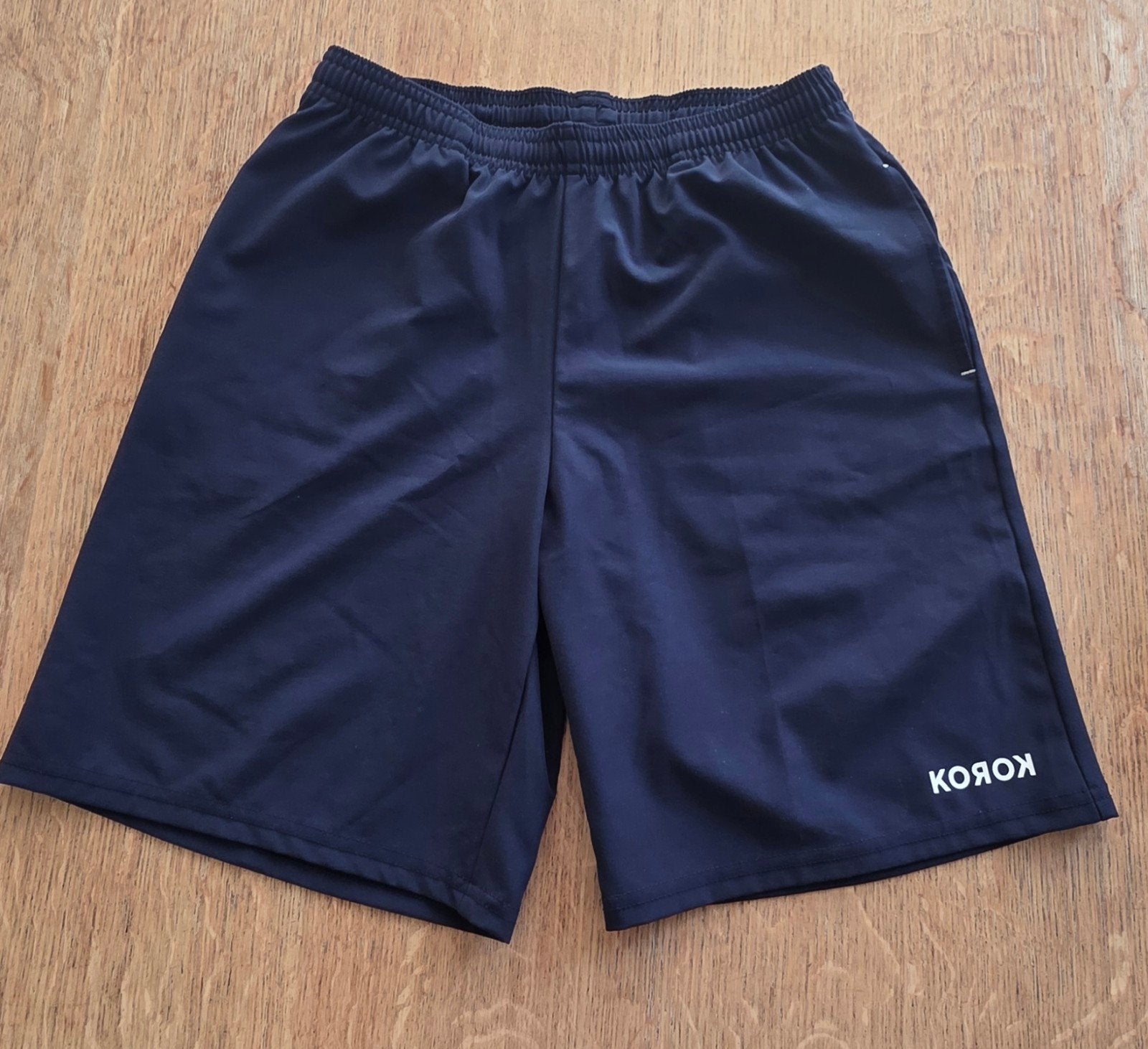 Korox sportshort donkerblauw maat 8-10 jaar – nieuwstaat, Ophalen of Verzenden