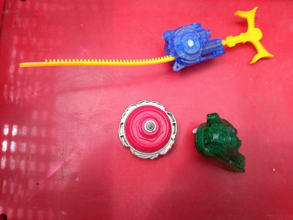 Beyblade, Ophalen