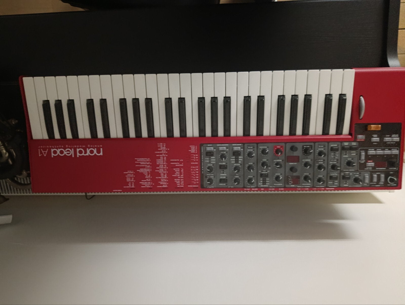 Nord A1 Lead, Musique & Instruments, Avec valise ou flightcase, Enlèvement ou Envoi, Comme neuf, 61 touches