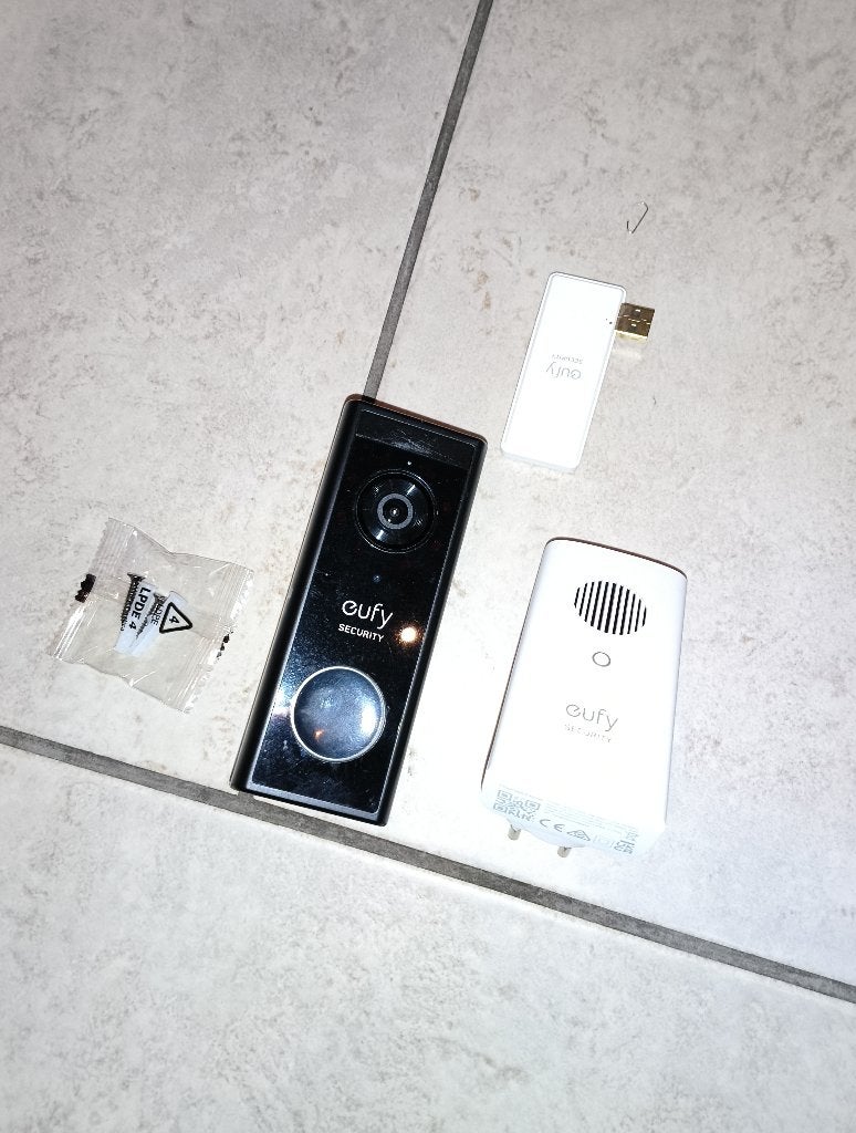 Eufy deurbel + extra gong (uitbreiding voor homebase), Ophalen of Verzenden, Bewegingsdetectiesensor, Gebruikt, Draadloos