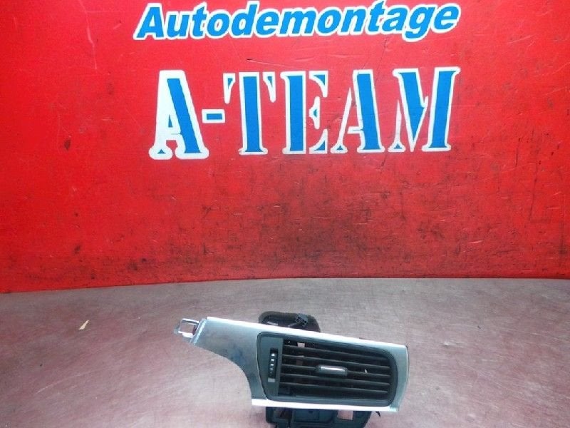 AERATEUR TABLEAU DE BORD Audi A7 Sportback (4GA / 4GF), Auto-Union-Straße  1,
85057  Ingolstadt, DE, Info@audi.de, Audi, Utilisé